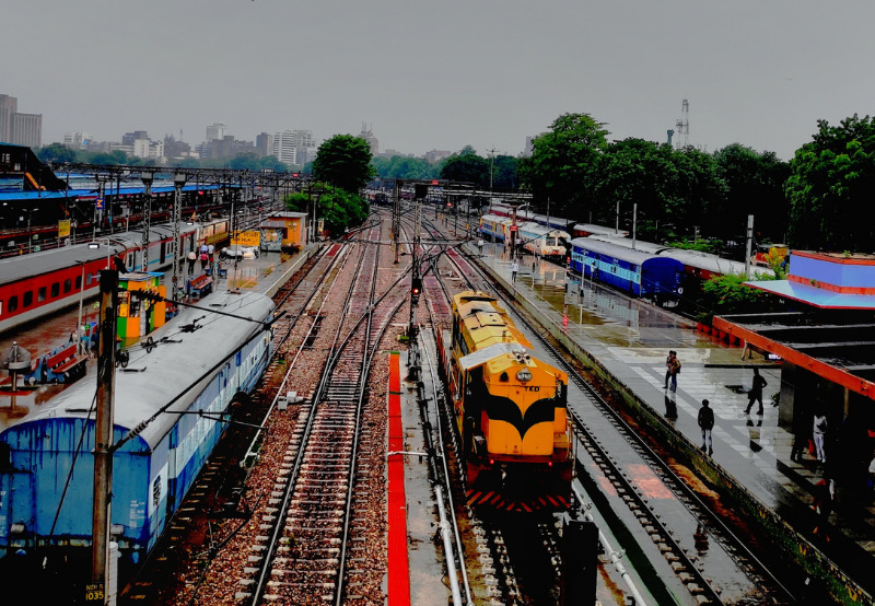 Indian Railways Invites Bids for a Pilot Solar Power Project with Battery Storage