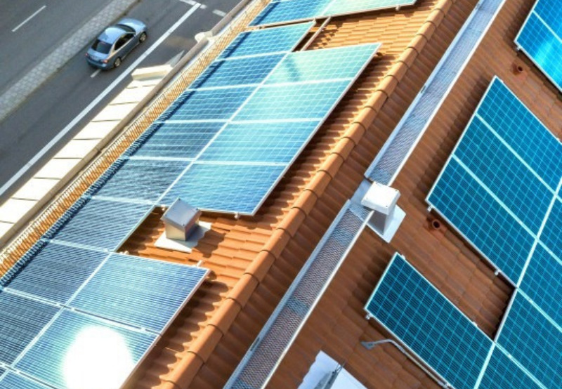 Delhi Metro Invites Bids for Rooftop Solar Systems Totaling 2 MW With ₹4_kWh Tariff Cap