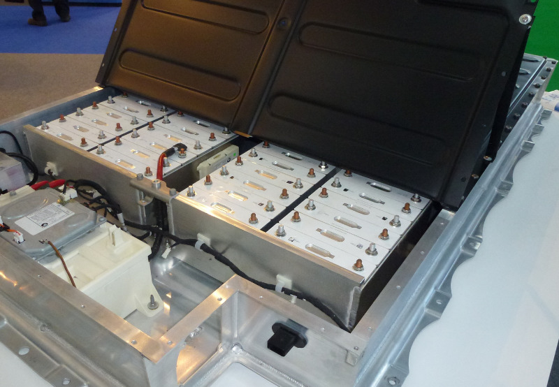 Researchers Develop High-Performance Lithium-Sulfur Battery