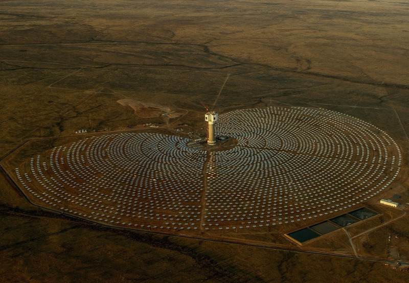 Daily News Wrap-Up: ACWA Power Closes Financing for a 100 MW CSP Project