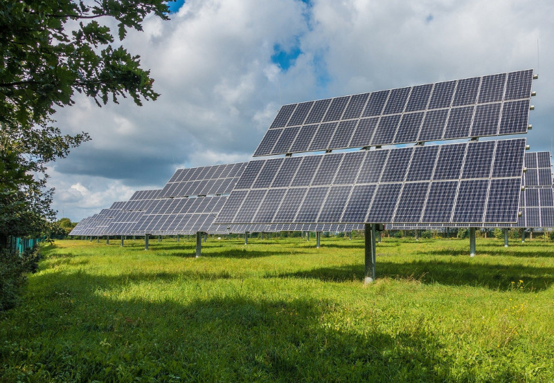 IndiGrid Completes Acquisition of 100 MW Solar Projects from Fotowatio for ₹6.6 Billion
