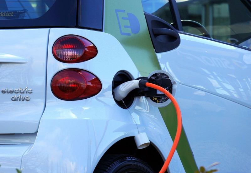 Electric Vehicle Sector Lays Out Expectations for Budget 2022