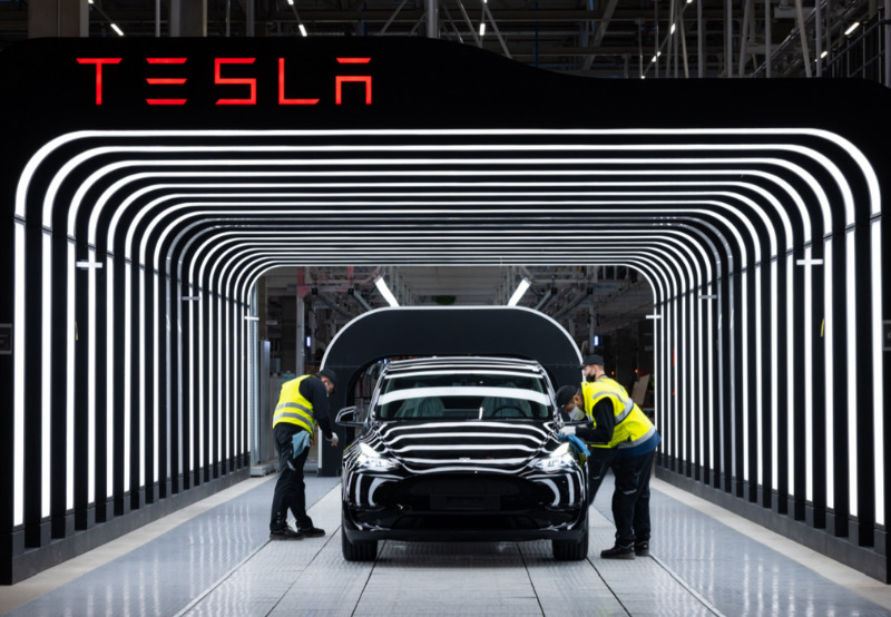Tesla Logs 28% Increase in Revenue in Q4 2021