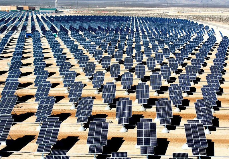 Emirates Utility Company Issues Tender for 1.5 GW Solar Project